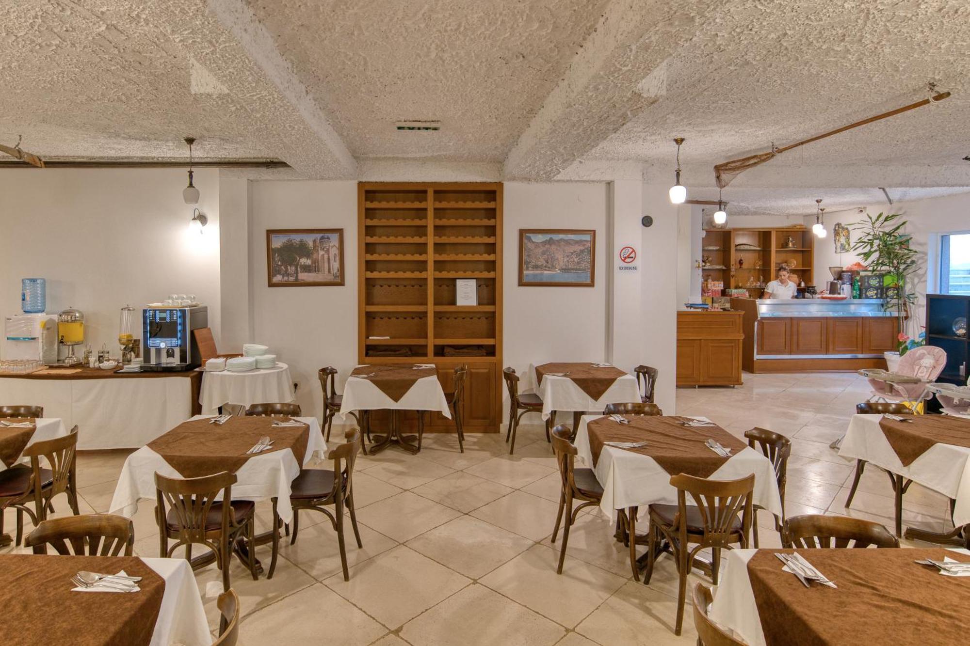 Garni Hotel Milica Herceg Novi Exterior foto