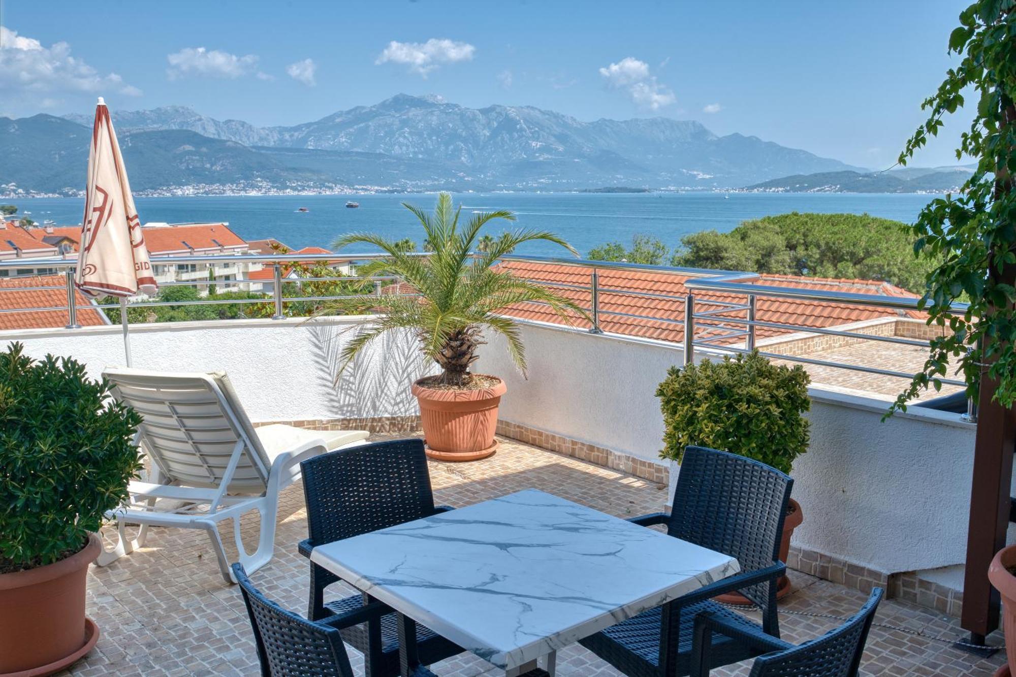 Garni Hotel Milica Herceg Novi Exterior foto